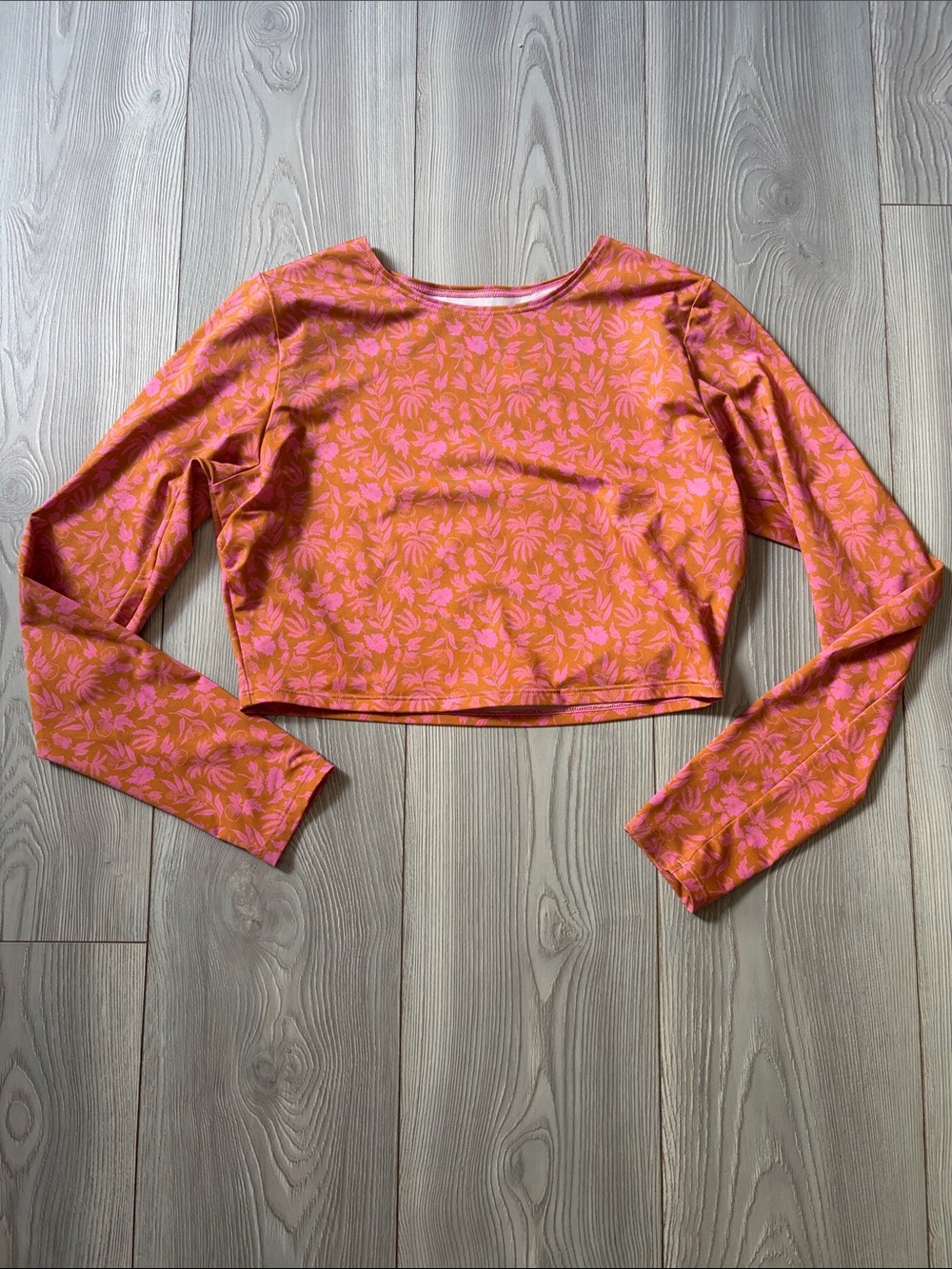 Swell Seeker Rashguard Pink Floral Long-Sleeve Crop Top